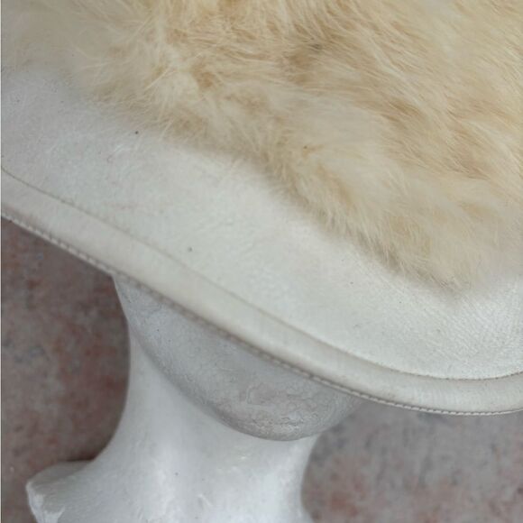 REAL RABBIT FUR HAT skully cap head piece accessory Vtg Snow  display picture 1